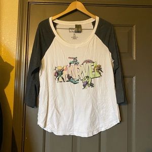 Torrid marvel baseball t-shirt white grey 00 like new